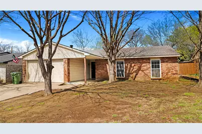 7437 Sandhurst Lane S, North Richland Hills, TX 76182 - Photo 5