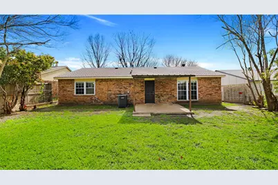 7437 Sandhurst Lane S, North Richland Hills, TX 76182 - Photo 21
