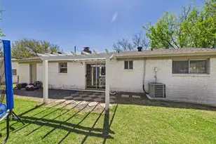 321 E Pine, Jacksboro, TX 76458 - Photo 23