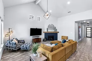 309 Calmwater Cv, McKinney, TX 75071 - Photo 9