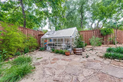 118 N Briscoe Boulevard, Dallas, TX 75211 - Photo 17