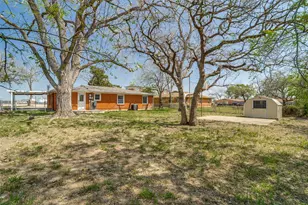 820 N Harbin Dr, Stephenville, TX 76401 - Photo 19