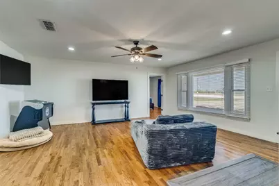 820 N Harbin Drive, Stephenville, TX 76401 - Photo 5