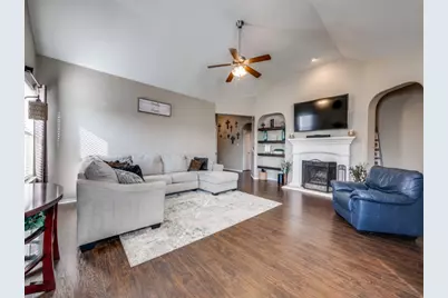 11108 Dunlavin Court, Fort Worth, TX 76052 - Photo 3