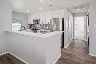 2717 El Tivoli Dr, Dallas, TX 75211 - Photo 9