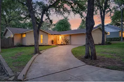 5008 Marble Falls Road, Fort Worth, TX 76103 - Photo 1