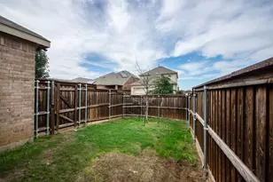 2301 Brightstone Dr, Little Elm, TX 76227 - Photo 23