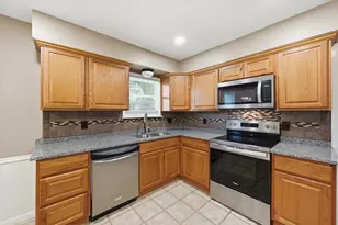 100 Faircrest Dr, DeSoto, TX 75115 - Photo 9