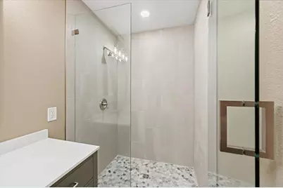 100 Faircrest Drive, DeSoto, TX 75115 - Photo 17