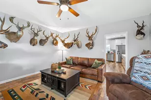 107 W Ave F, Valley Mills, TX 76689 - Photo 5