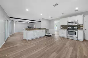 125 Redwood Dr, Highland Village, TX 75077 - Photo 9