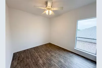 828 Pebblecreek Drive, Burleson, TX 76028 - Photo 15