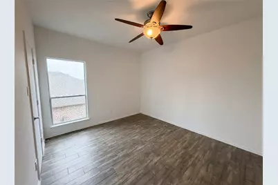 828 Pebblecreek Drive, Burleson, TX 76028 - Photo 17