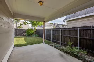9732 Old Field Dr, McKinney, TX 75072 - Photo 23