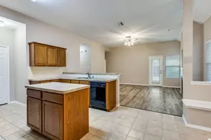 9732 Old Field Dr, McKinney, TX 75072 - Photo 7