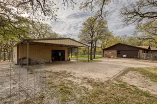 243 County Rd 3851, Poolville, TX 76487 - Photo 31