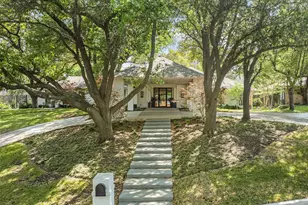 6117 Merrymount Rd, Westover Hills, TX 76107 - Photo 1