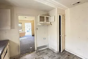 4824 Fellows Ln, Dallas, TX 75216 - Photo 25