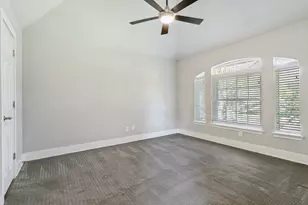 2901 Woodland Hills Dr, Grapevine, TX 76051 - Photo 19