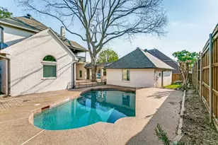 2901 Woodland Hills Dr, Grapevine, TX 76051 - Photo 25