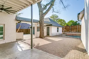 2901 Woodland Hills Dr, Grapevine, TX 76051 - Photo 23