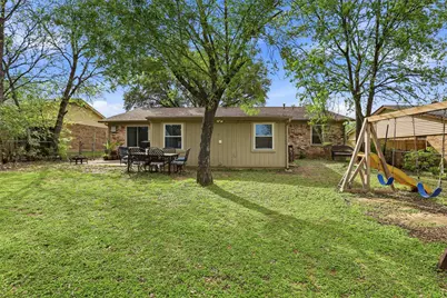 1404 Mimosa Street, Cleburne, TX 76033 - Photo 23