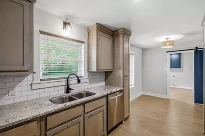 504 Burnett Street, Wills Point, TX 75169 - Photo 9