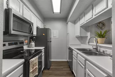 3201 Donnelly Circle #309, Fort Worth, TX 76107 - Photo 11