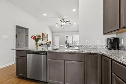 4056 Centerfire Road, Waco, TX 76705 - Photo 5