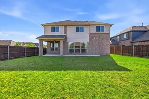 300 Ben Thomas St, Burleson, TX 76028 - Photo 37