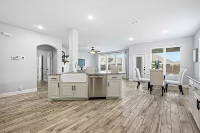 300 Ben Thomas Street, Burleson, TX 76028 - Photo 13