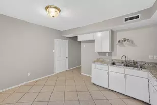 3800 E 4th St, Fort Worth, TX 76111 - Photo 5