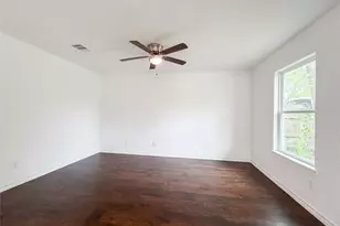 1716 Birdell St, Fort Worth, TX 76105 - Photo 3