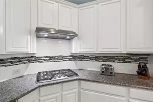 10400 Jackson Hole Ln, McKinney, TX 75072 - Photo 13