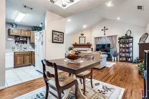 1106 Woburn Dr, Garland, TX 75043 - Photo 9