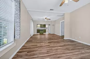 419 S Willow St, Sherman, TX 75090 - Photo 5