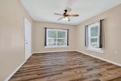 419 S Willow Street, Sherman, TX 75090 - Photo 7