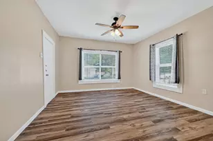 419 S Willow St, Sherman, TX 75090 - Photo 7