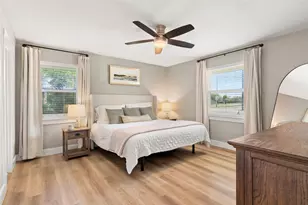 10647 Chesterton Dr, Dallas, TX 75238 - Photo 23