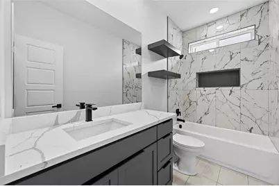 1930 Houston Street, Grand Prairie, TX 75050 - Photo 13