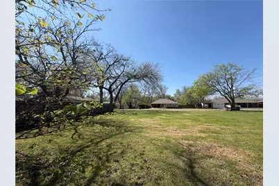 110 Pecan Street, Whitesboro, TX 76273 - Photo 3