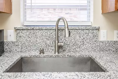 3411 Austin Street, Gainesville, TX 76240 - Photo 9