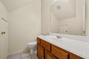 601 Babbling Brook Dr, Saginaw, TX 76179 - Photo 21