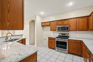 601 Babbling Brook Dr, Saginaw, TX 76179 - Photo 7