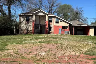 1201 E Davis Ave, Fort Worth, TX 76104 - Photo 1