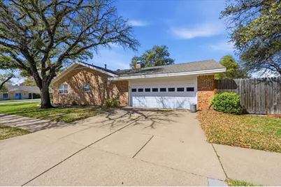 3311 Peachtree Lane, Pantego, TX 76013 - Photo 3