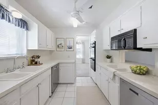3311 Peachtree Ln, Pantego, TX 76013 - Photo 17