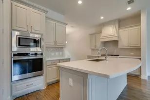 2429 Gramercy Park Dr, Flower Mound, TX 75028 - Photo 11