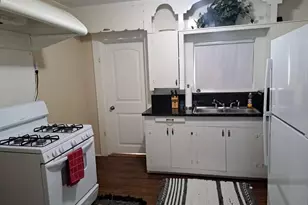 802 Johnson St, Weatherford, TX 76086 - Photo 3