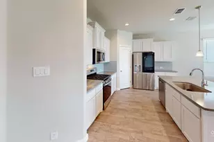 225 Drumcliffe Dr, Fort Worth, TX 76052 - Photo 3